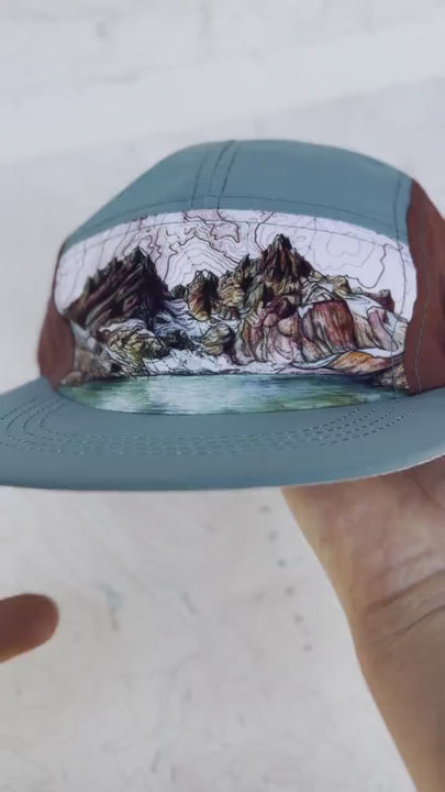 Broken Top 5 Panel Hat: Aqua Clay Mountain Art, Quick Dry